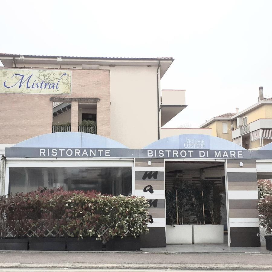 Mistral Apartments بونتوني دي سكارلينو المظهر الخارجي الصورة
